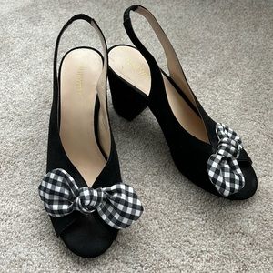 Beautiful Nine West Sling Back Suede Sandals